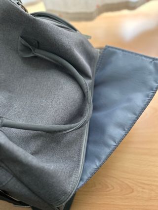 Bolso pañales amplio y cómodo para carrito de bebé