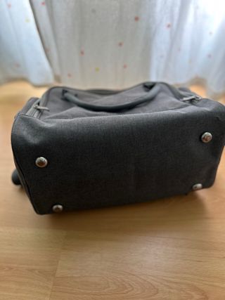 Bolso pañales amplio y cómodo para carrito de bebé