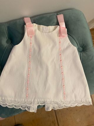 faldón vestido bebé de piqué con capota