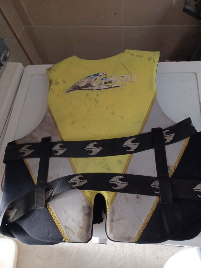 chaleco salvavidas Jason