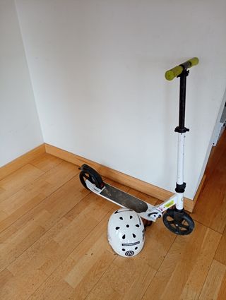 patinete oxelo con chichonera
