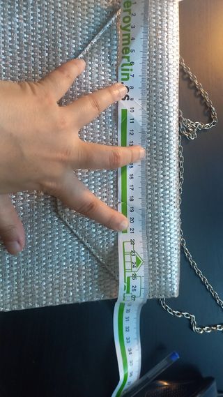 Bolso de rafia plateado