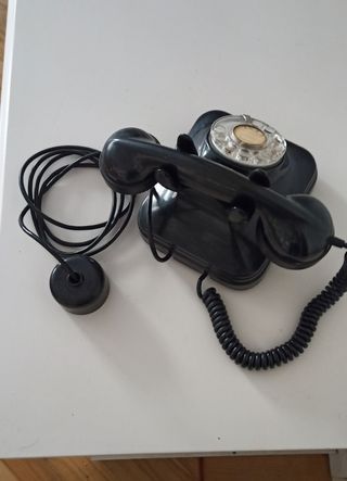 Teléfono antiguo