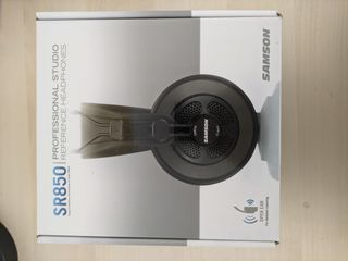 Cascos de estudio Samson SR850