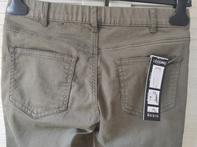 Pantalón pitillo de mujer sin estrenar