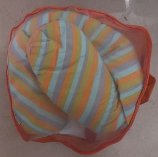 Cojín nido multifunciones para bebé  y bolso