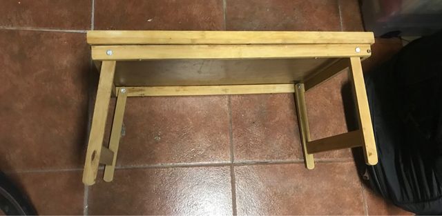 Bandeja madera con patas