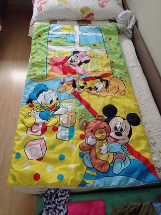 Lote. Aspirador nasal, chupetes, manta juegos,