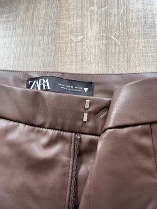 Pantalón corto vestir cuero marrón