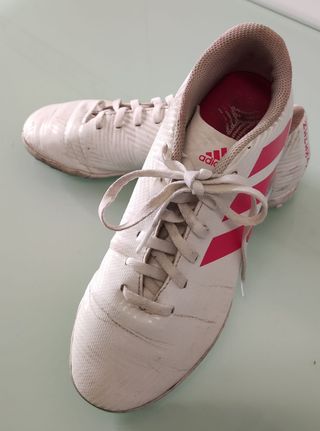 Zapatillas de fútbol niña