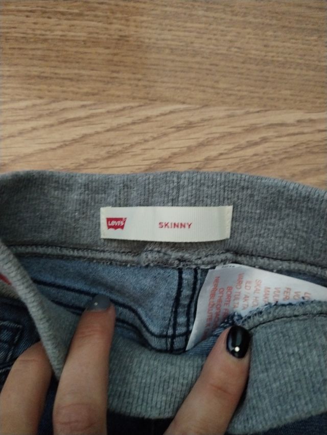 vaqueros Levis skinny 6m
