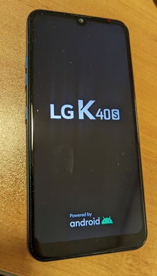 Móvil LG K40S + funda protectora silicona