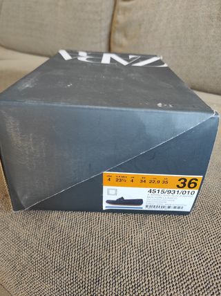 Mocasín clásico ante