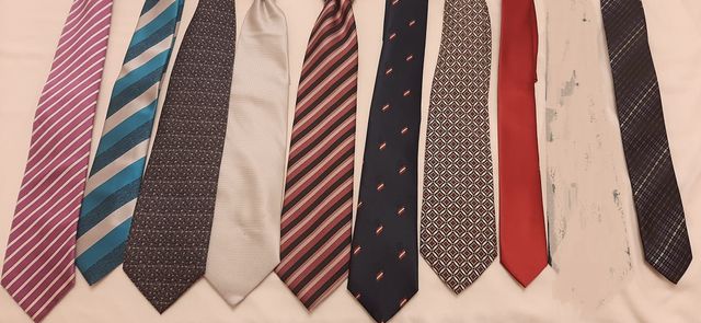 Corbata gris / negro (100% seda natural)