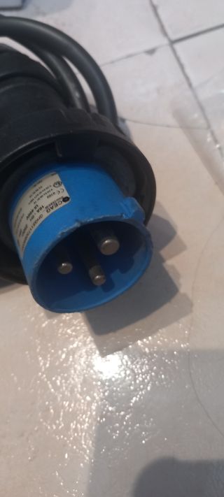 enchufe auto/caravana