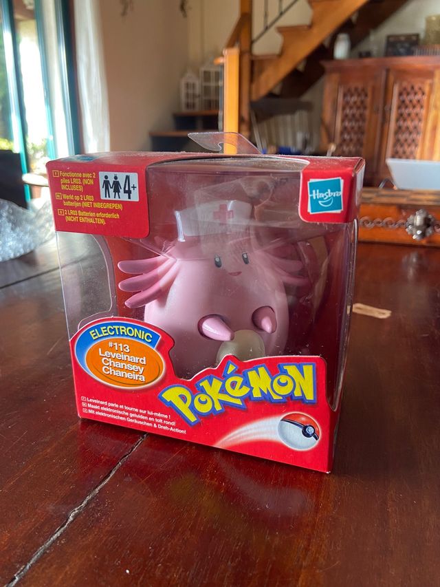 Figura pokemon hasbro chansey