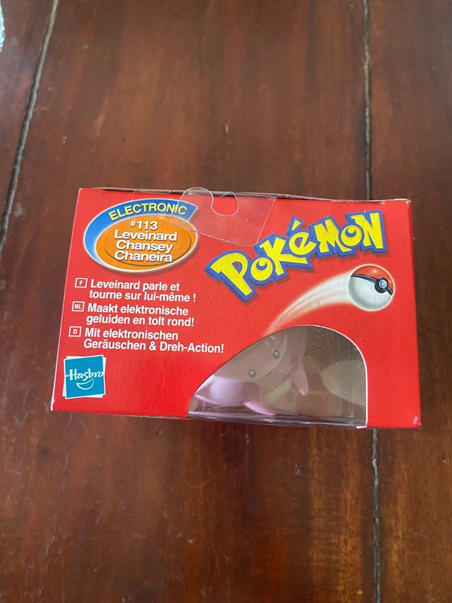 Figura pokemon hasbro chansey