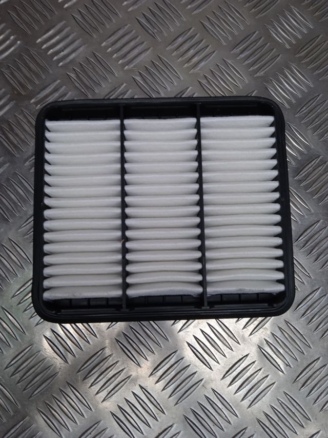 Filtro de aire C2214 Mann-Filter