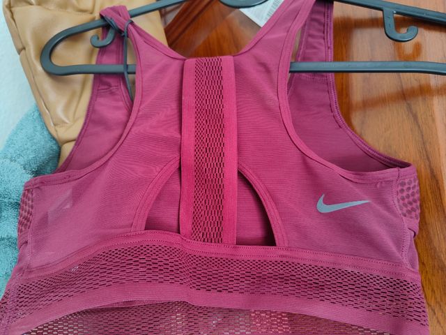 top Nike mujer