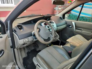 Renault Grand Scenic 2005