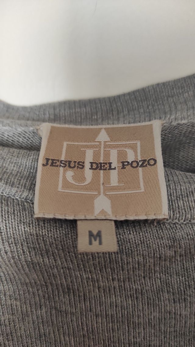 Conjunto de jersey y chaqueta. Jesús del Pozo