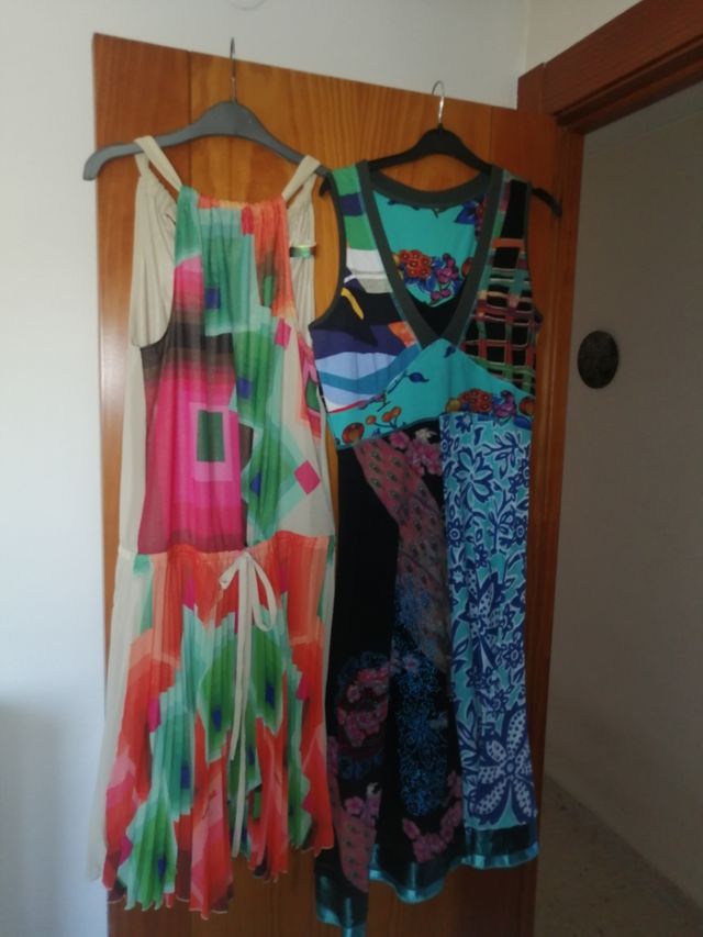 lote de dos  vestidos