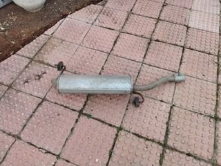 Silencioso trasero del Opel Corsa D 1.3 cdti