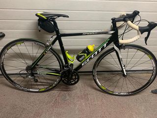 Bicicleta scott y rodillo btwin en perfecto estado