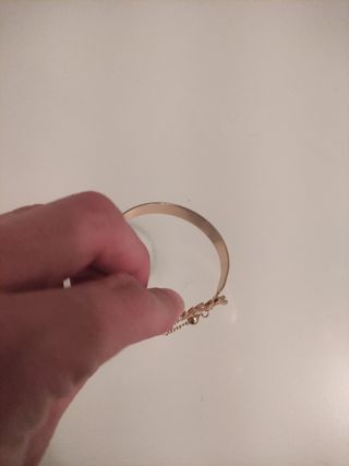 Pulsera guess dorada