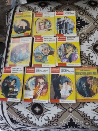 lotto n.10 libri il giallo Mondadori anni 59/60