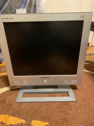 Monitor MEDION 17" excelente estado