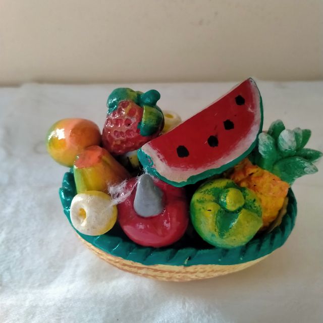 Cesto di frutta tropicale guatemalteco, 