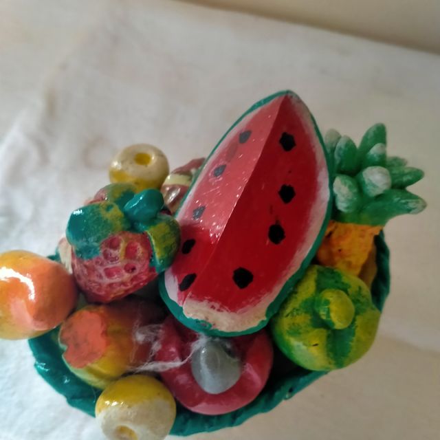 Cesto di frutta tropicale guatemalteco, 