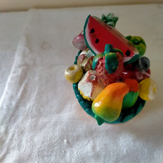 Cesto di frutta tropicale guatemalteco, 