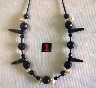 COLLAR LARGO.CRISTAL NEGRO,AZABACHES Y PERLAS