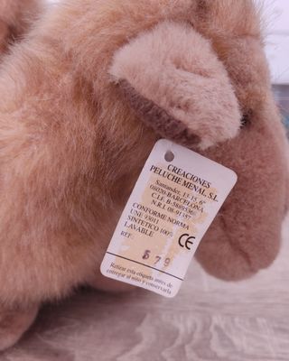 Peluche camello nuevo con etiqueta