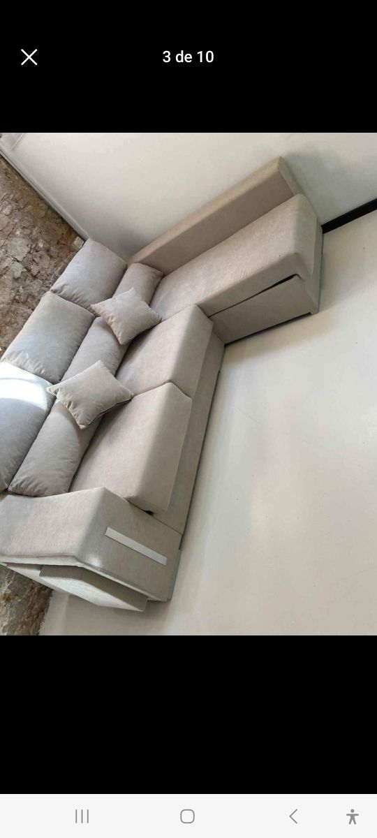 Sofá cheslong grande nuevo de segunda mano por 395 EUR en Barcelona en