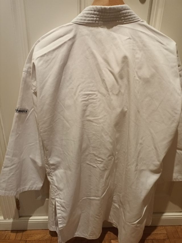 kimono 170 cm nuevo decathlon