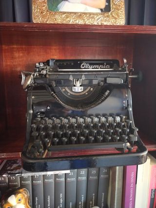 maquina de escribir Olympia