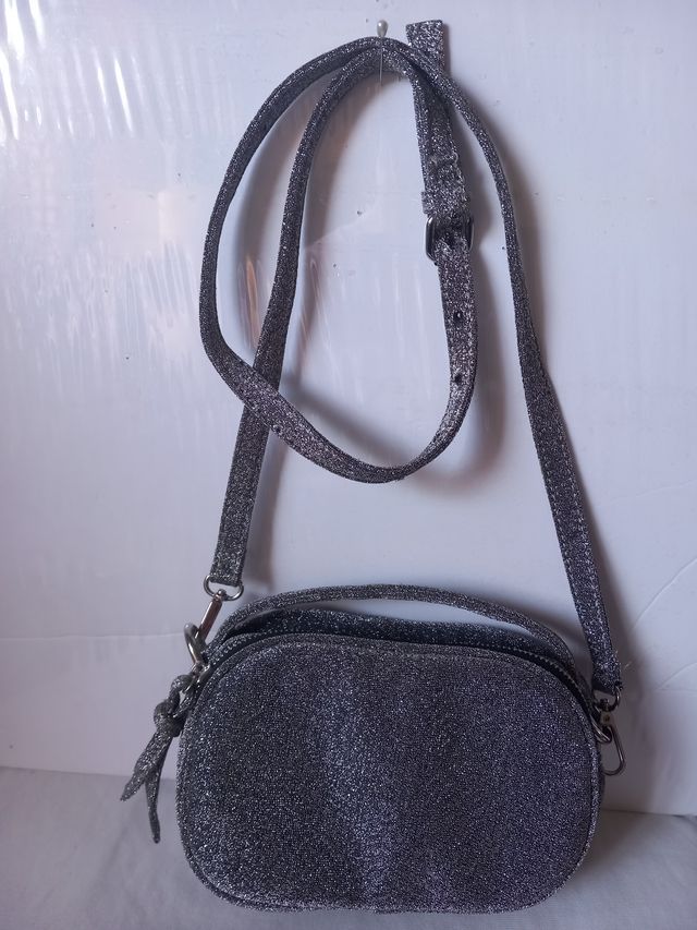 BOLSITO DE TELA PLATEADO