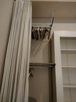 Balda y barra perchero para interior de armario