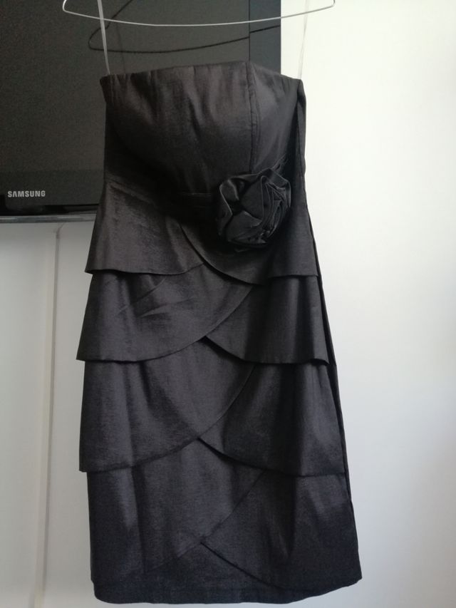 vestido corto negro