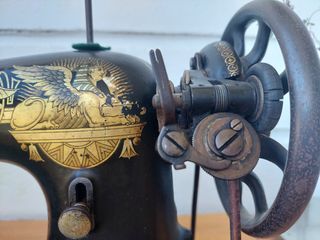 MÁQUINA DE COSER, SINGER
