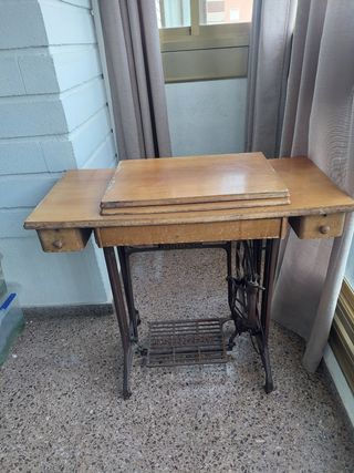 MÁQUINA DE COSER, SINGER