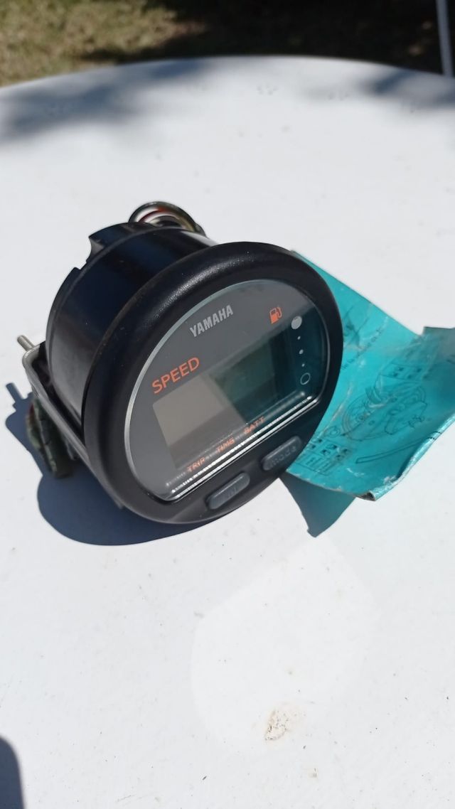 Yamaha  VELOCÍMETRO