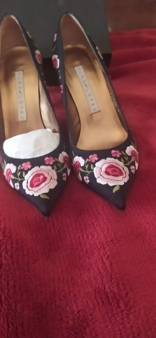 ZAPATOS JOYA DE PURA LÓPEZ - BORDADOS -