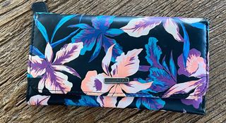 Cartera marca Roxy.