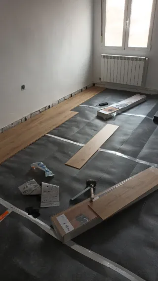 se hace reforma cerrajería fontanería puertas