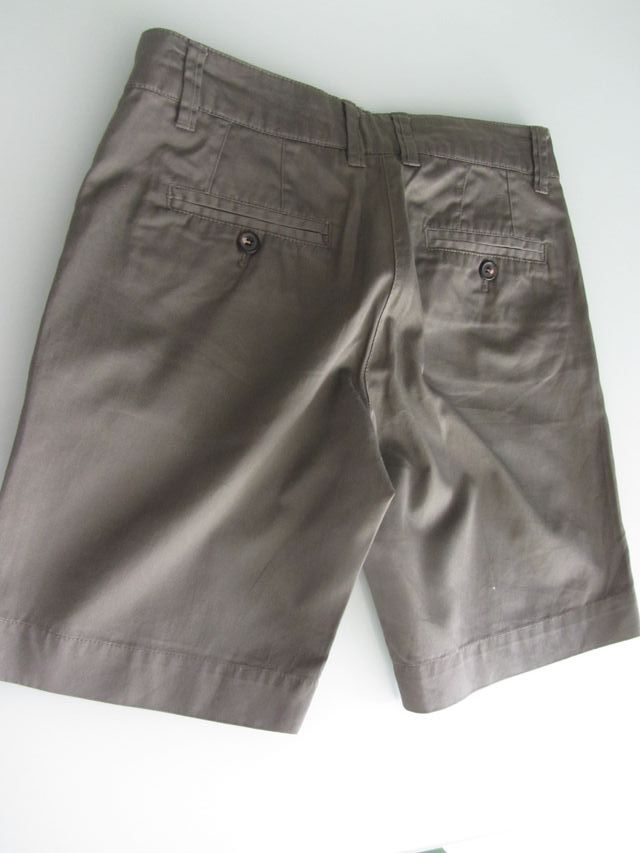 Bermudas talla 36 Formula joven en verde militar