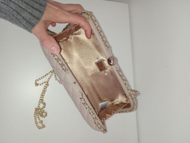 Pochette con tracolla Carpisa
